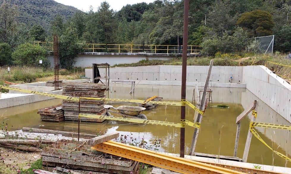Obras abandonads en la Planta Francisco Wiesner