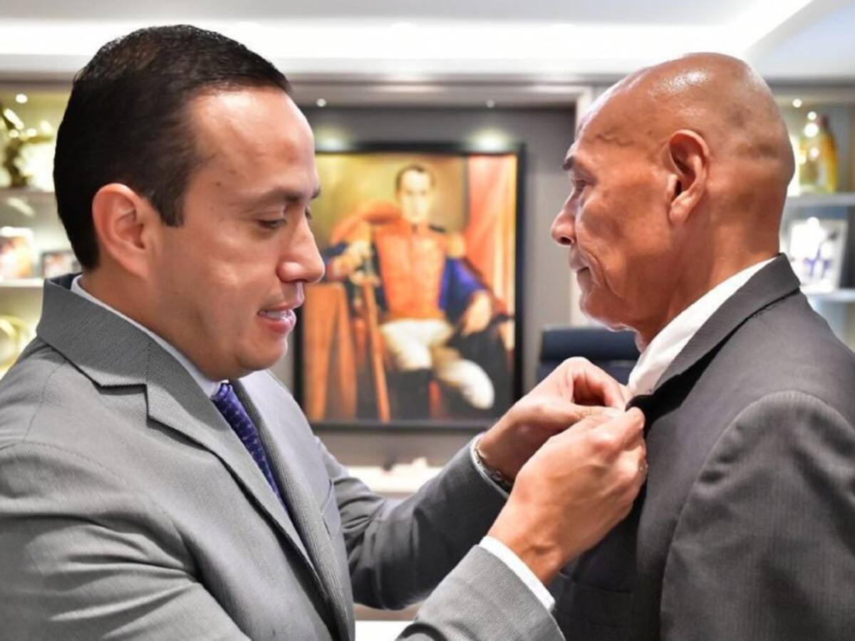 Gobernador de Santander nombra nuevos secretarios de despacho