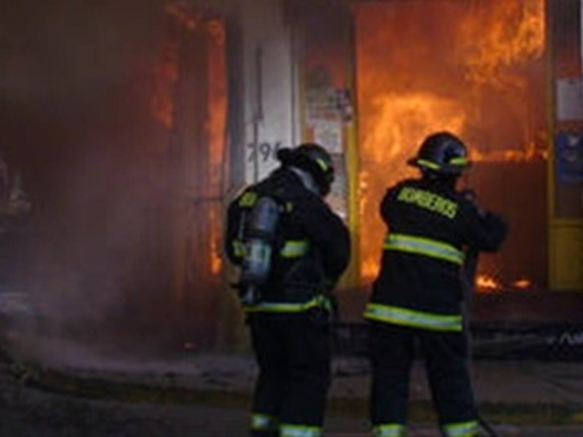 Incendio en el centro de Quibdó se ha prolongado por trece horas