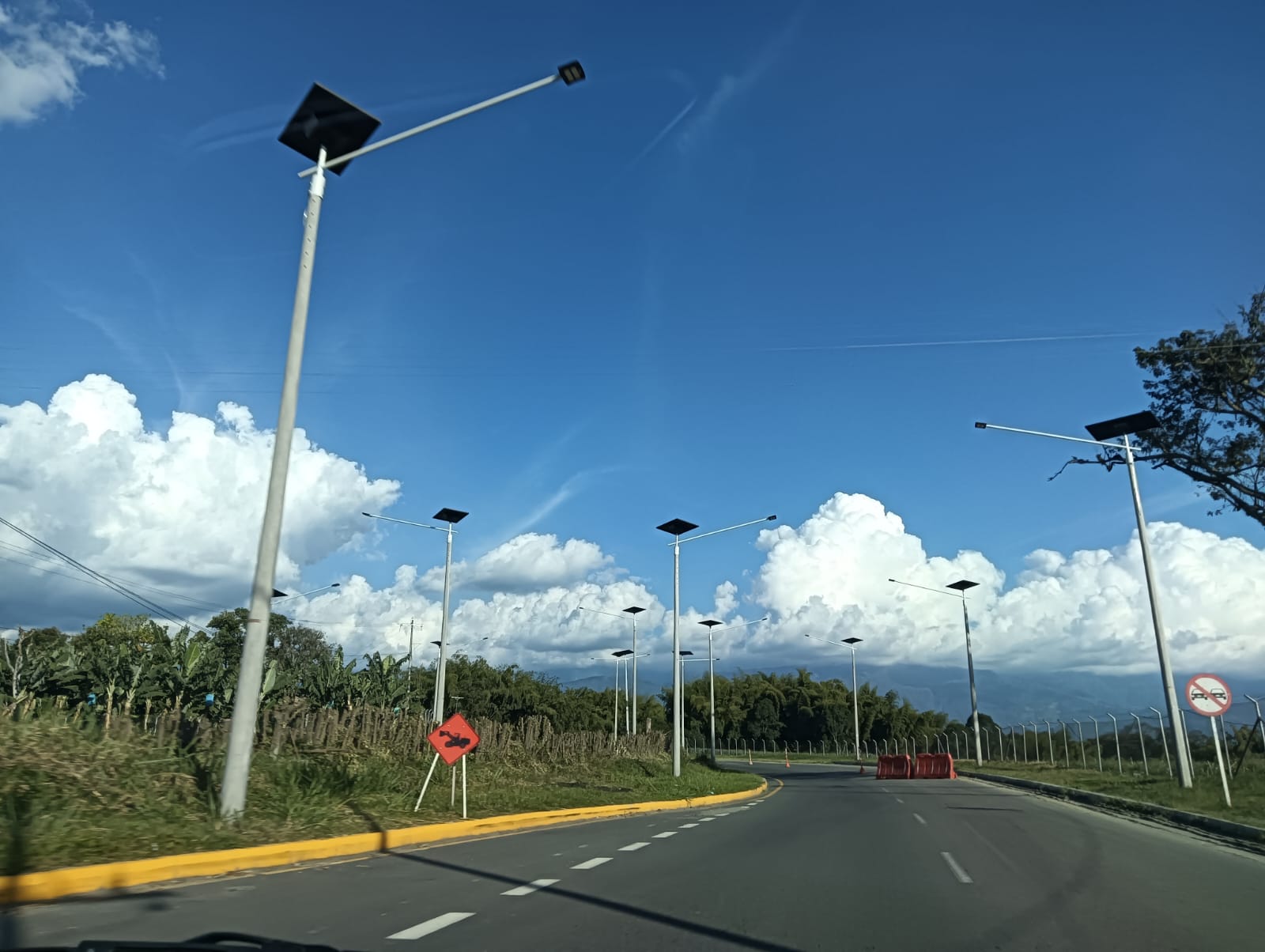 Los días de cielo azul en Armenia y el Quindío. Foto: Adrián Trejos