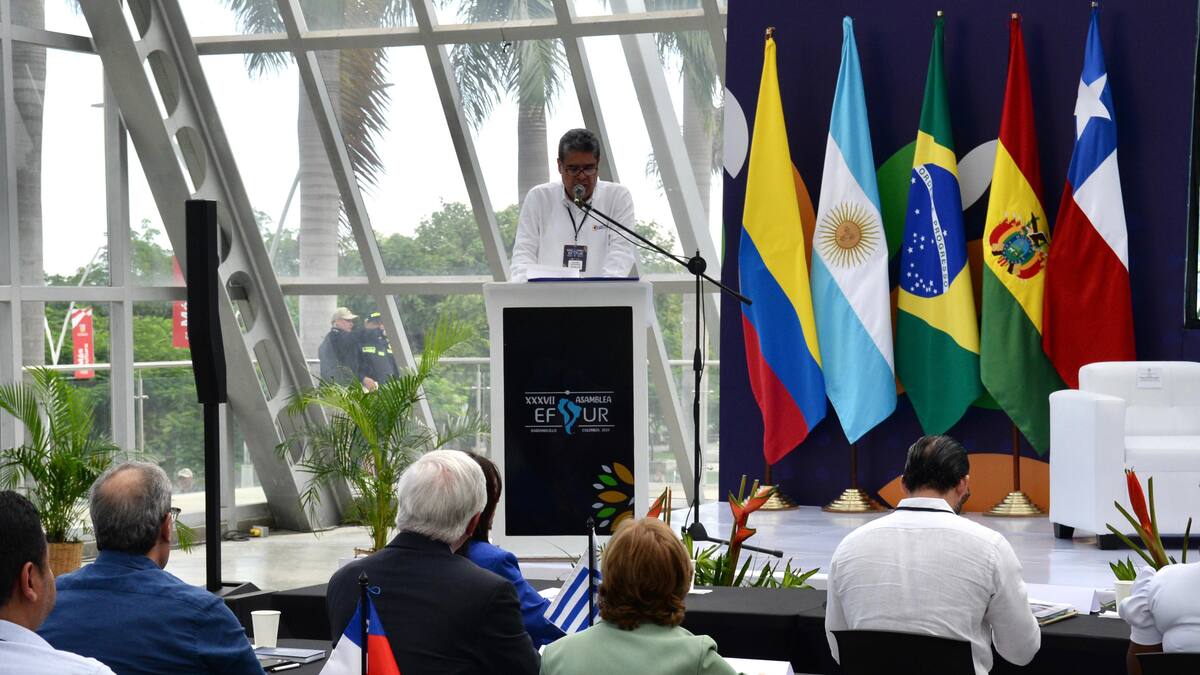 Contraloría hace llamado a ministros del Gobierno a fortalecer el Ministerio de Igualdad