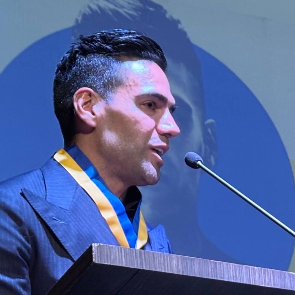 Falcao, condecorado con la Orden al Mérito Deportivo de la Universidad Sergio Arboleda