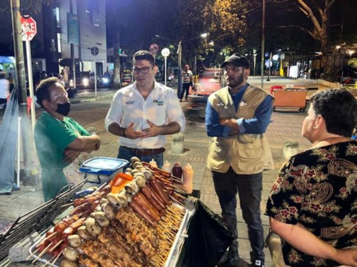 Denuncian presunta falsificación de documentos para ocupar espacio público