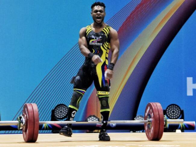 Continua la cosecha de preseas en el Mundial de Levantamiento de Pesas en Arabia Saudita.