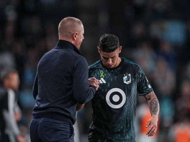 James Rodríguez y Cameron Knowles, en su último partido con el Minnesota United previo al Mundial / Instagram: Minnesota United.