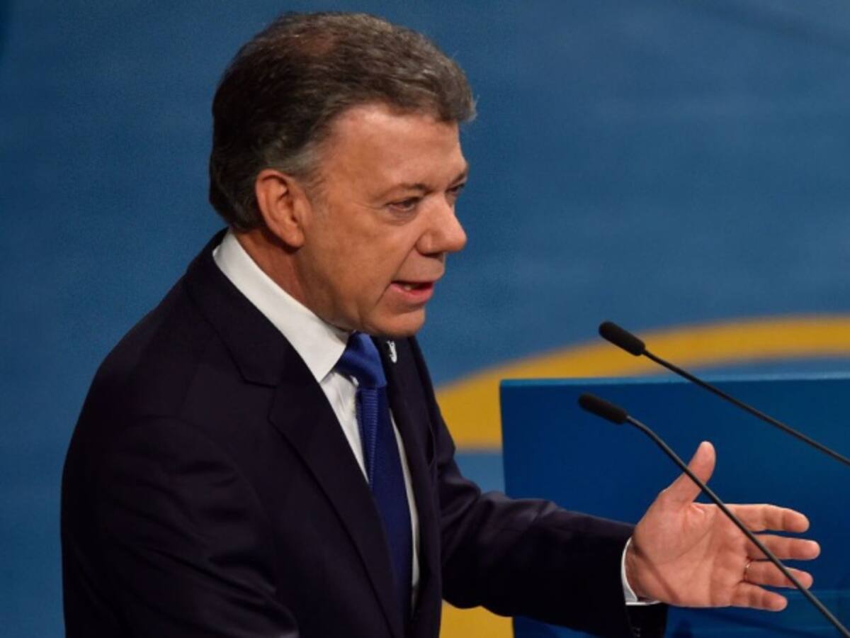 Nueva Reforma Tributaria permitirá que programas sociales lleguen a más colombianos: Santos