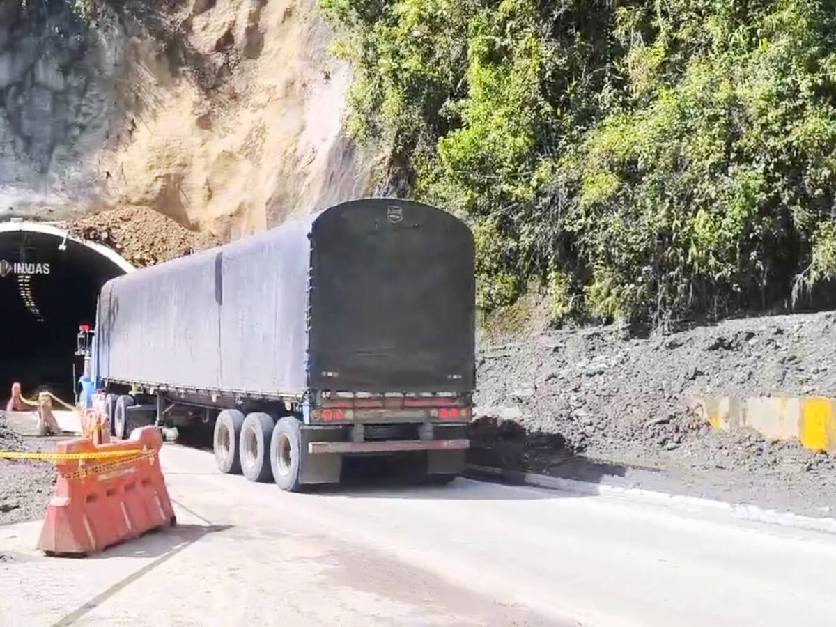 ¡Ojo! a los cierres temporales en la vía la línea entre Calarcá y Cajamarca, les contamos