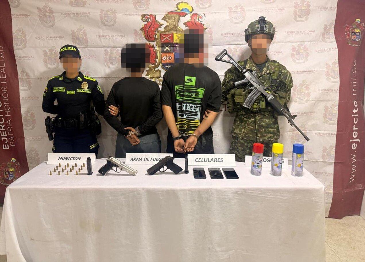 Capturados integrantes del frente 4 de las disidencias en Segovia, Antioquia - foto Primera División del Ejército