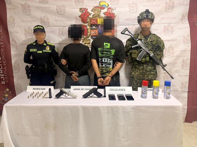 Capturados integrantes del frente 4 de las disidencias en Segovia, Antioquia - foto Primera División del Ejército