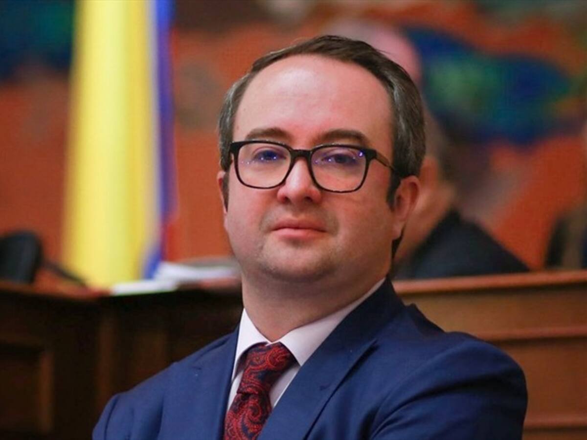 Votos se comprarán con o sin convenios interadministrativos: Ciro Ramírez