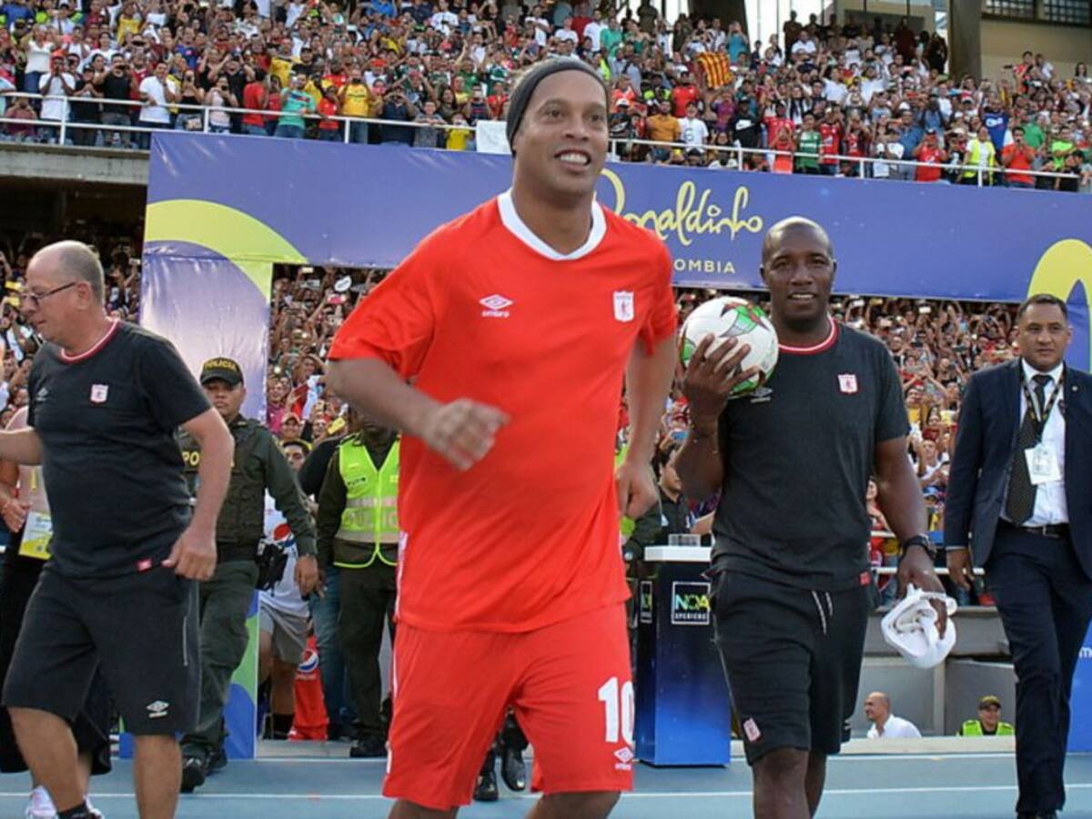 Las mejores imágenes de la despedida de Ronaldinho en Cali