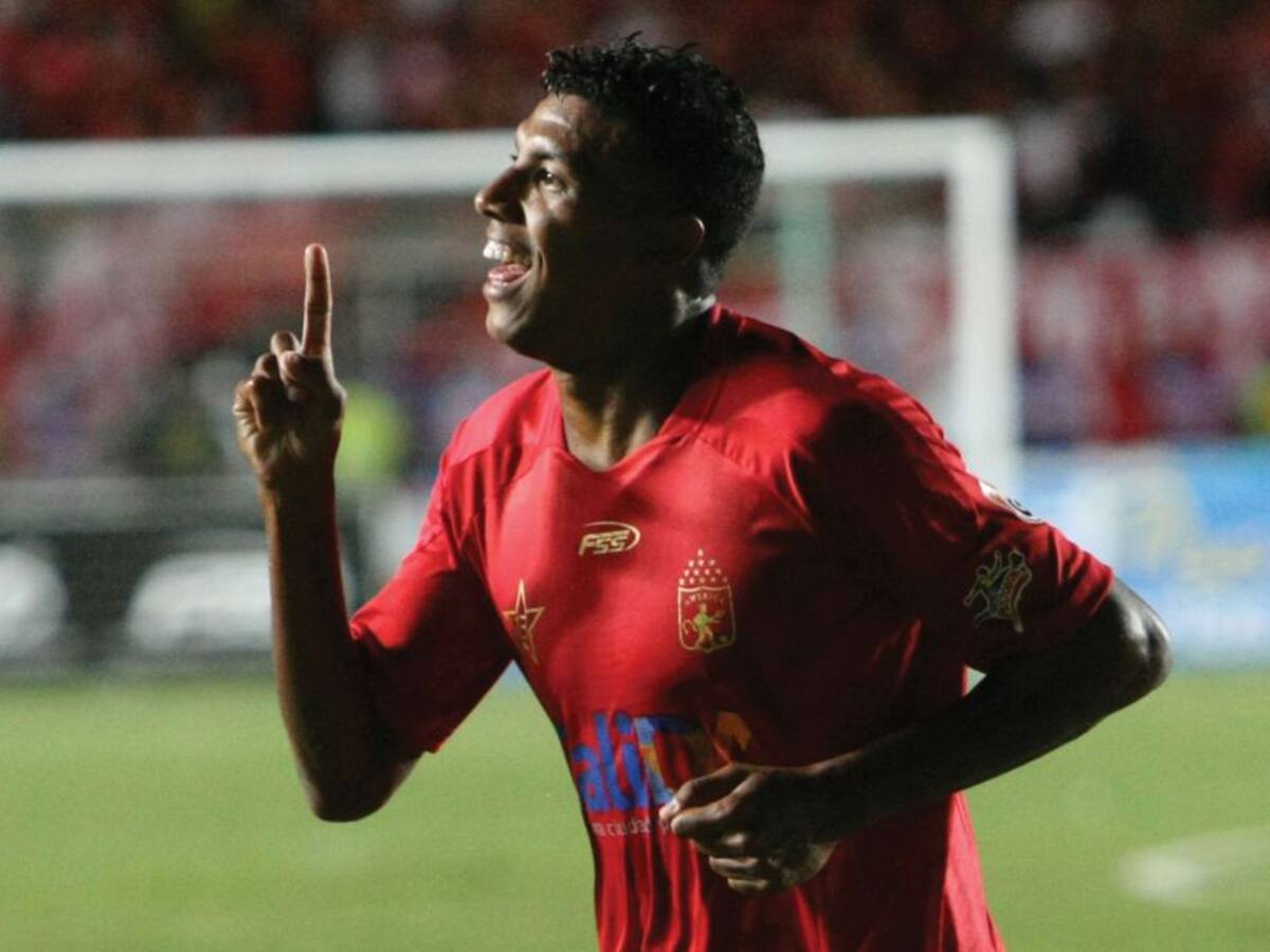 "Por lo que vi del equipo me dieron ganas de ponerme los cortos y jugar"