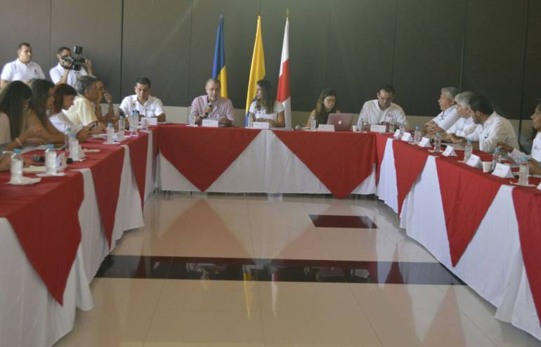 Autoridades regionales se reúnen con la Ministra de Educación, Yaneth Giha