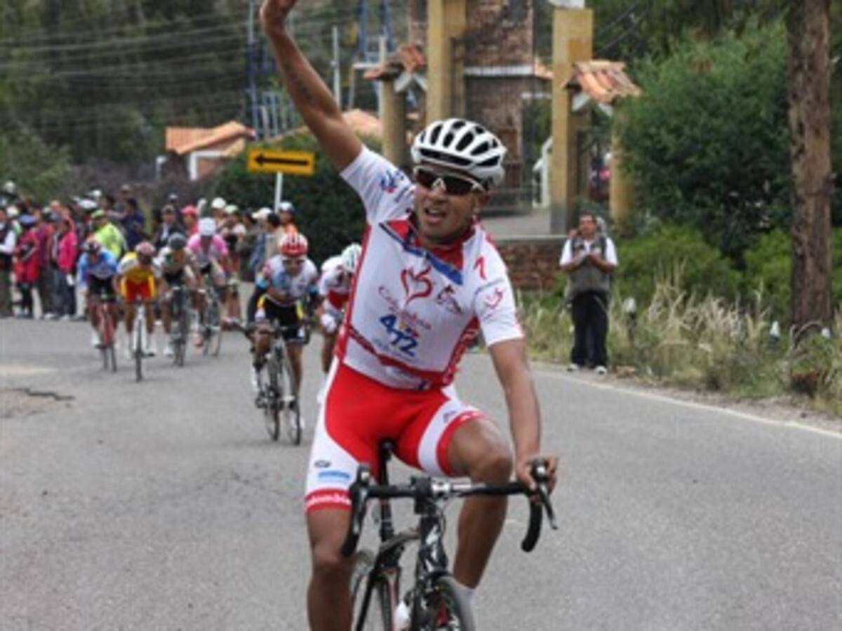 Lorena Colmenares y Robinson Chalapud dominan la Clásica de Cundinamarca