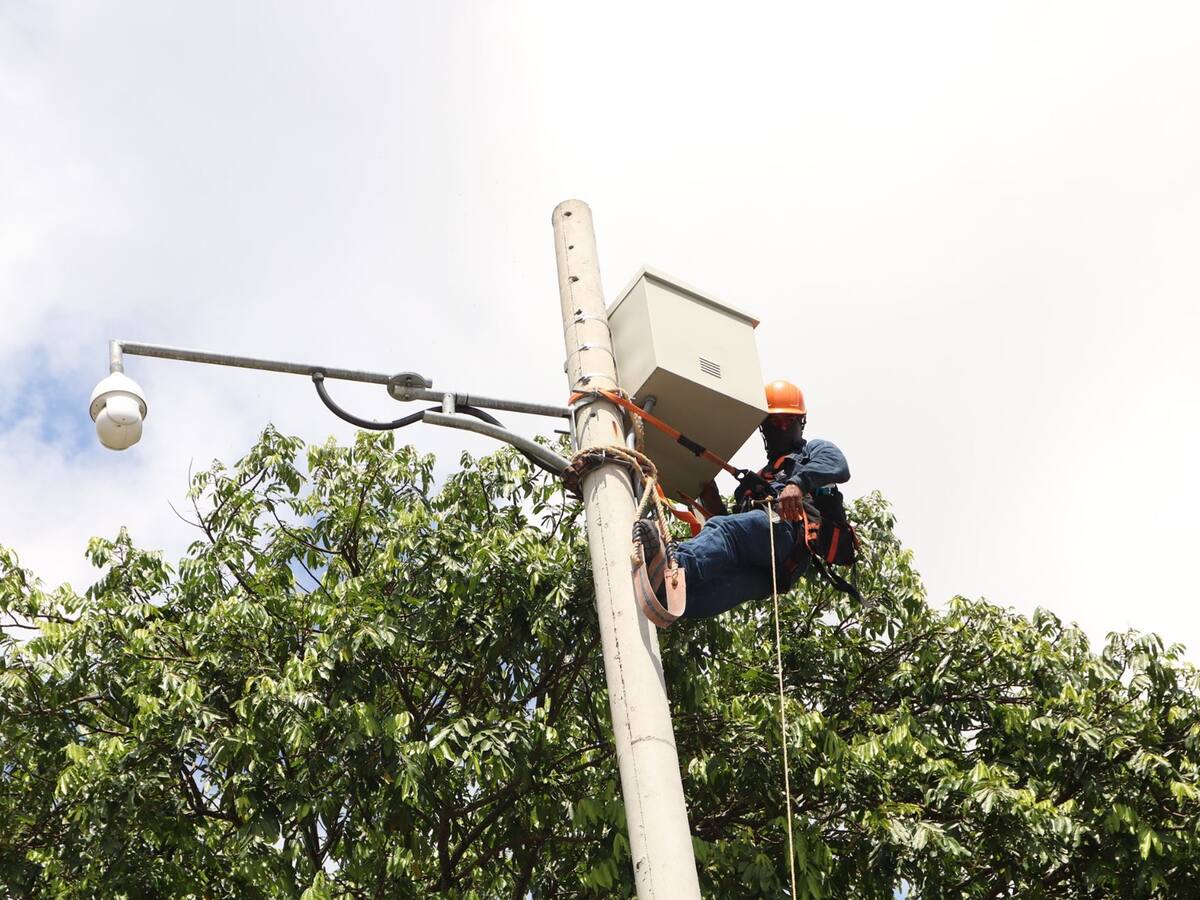 En un 56% avanza el mantenimiento de las cámaras de seguridad de Ibagué