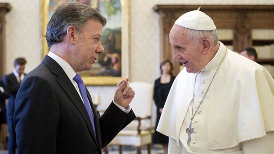 Juan Manuel Santos y el papa Francisco. Foto: Getty Images