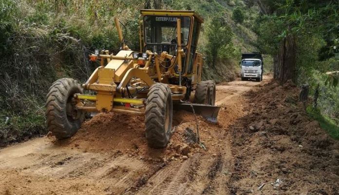En el Huila el gobierno departamental ha invertido cerca de 61 mil millones de pesos, para atender situaciones de afectación en materia de infraestructura, generada por el invierno.