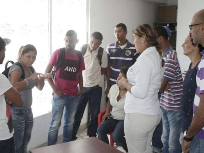 Distrito de Cartagena capacita a la comunidad sorda en fortalecimiento del autoestima