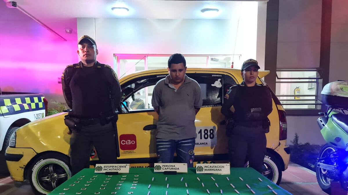 VIDEO: Taxi con caleta de droga recorría el área metropolitana