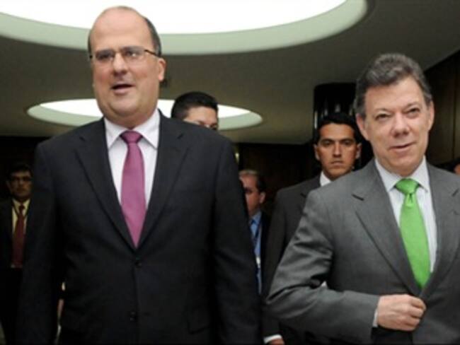 Economía colombiana está creciendo mejor de lo esperado, destacó el Presidente Santos