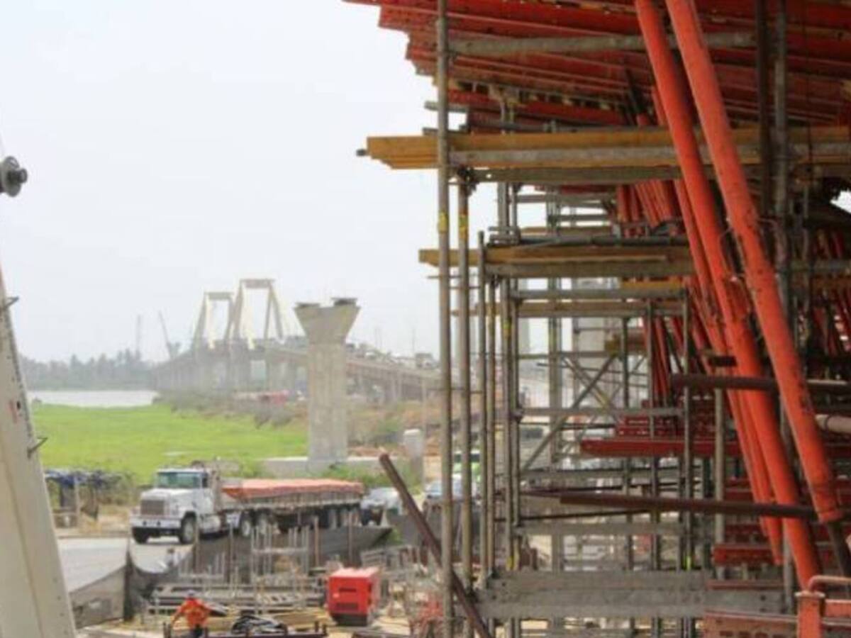 Conforman veeduría para obras del puente Pumarejo