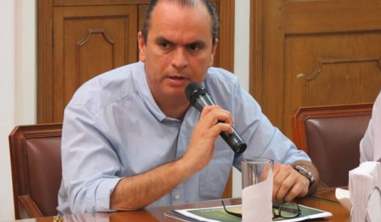 Carlos Luna, Presidente Cámara de Comercio 