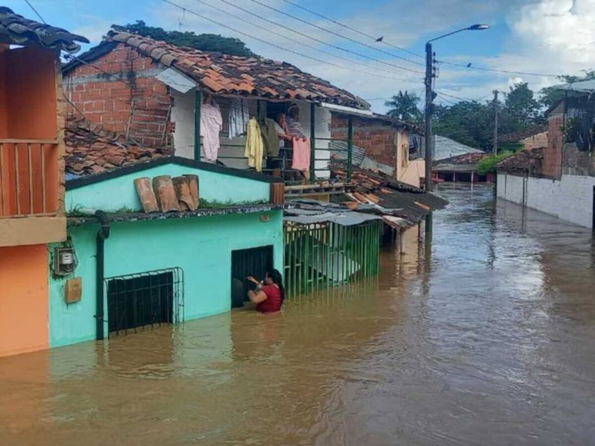 Aumentó a 20.000 el número de damnificados por la inundación de La Virginia
