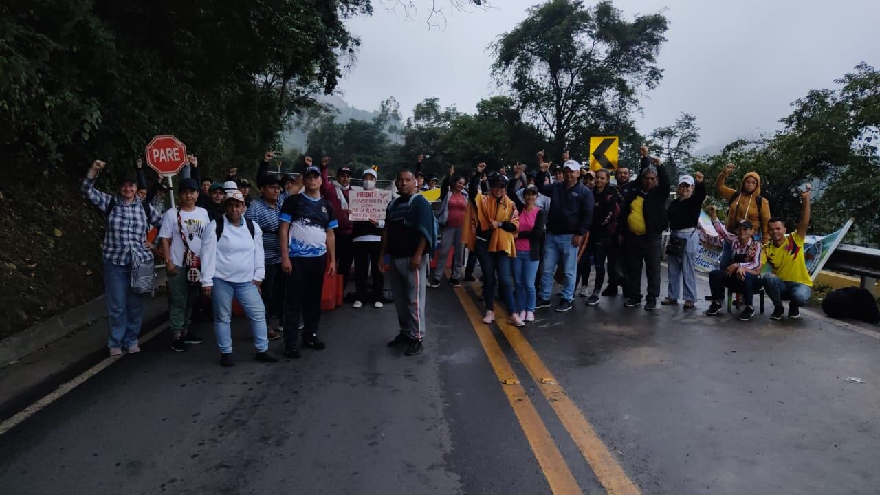 Protesta docentes vía Pamplona