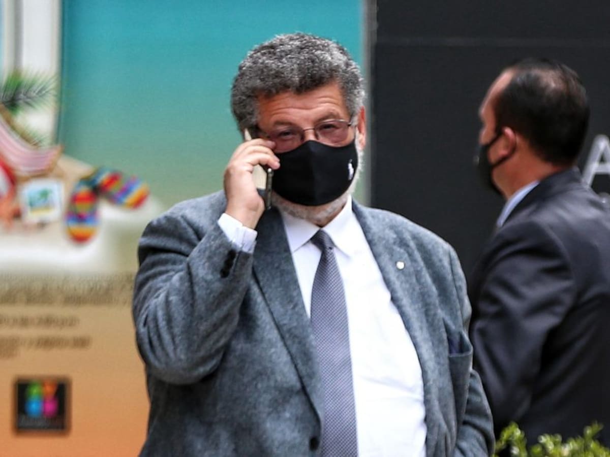 “Uribe nunca tuvo contacto directo con el Tuso Sierra”: Defensa