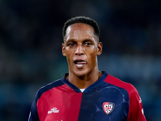 Yerry Mina de Cagliari en la Serie A / Getty Images.