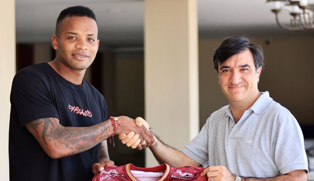 Andrés Rentería y César Camargo, presidente de Deportes Tolima