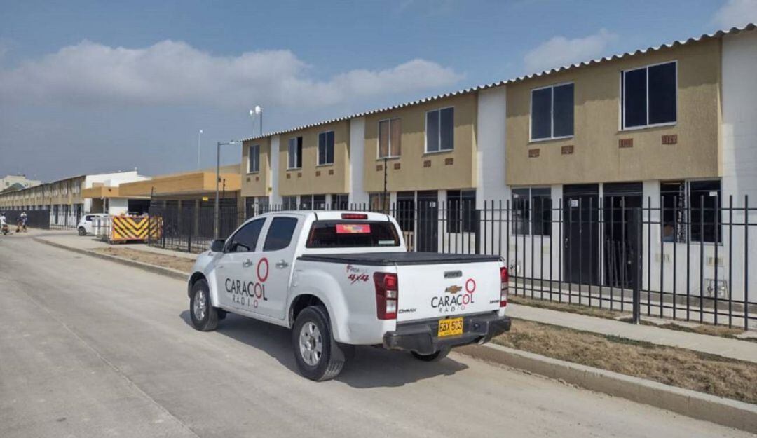 La constructora se refirió a las denuncias sobre energía eléctrica, entrega de zonas comunes y represamiento de aguas en Parques de Bolívar