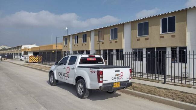 La constructora se refirió a las denuncias sobre energía eléctrica, entrega de zonas comunes y represamiento de aguas en Parques de Bolívar