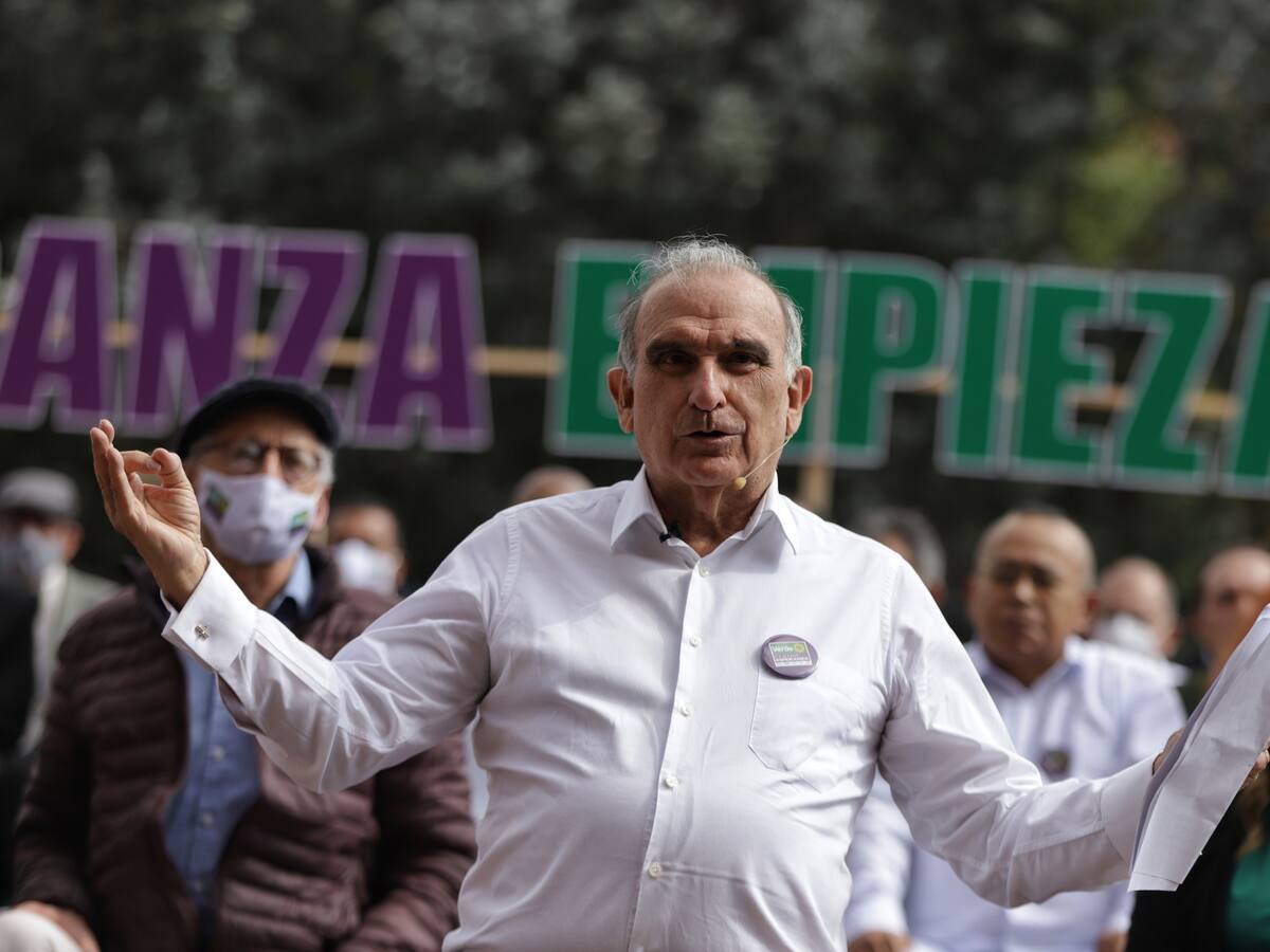 Continúo categóricamente con la candidatura: Humberto de la Calle