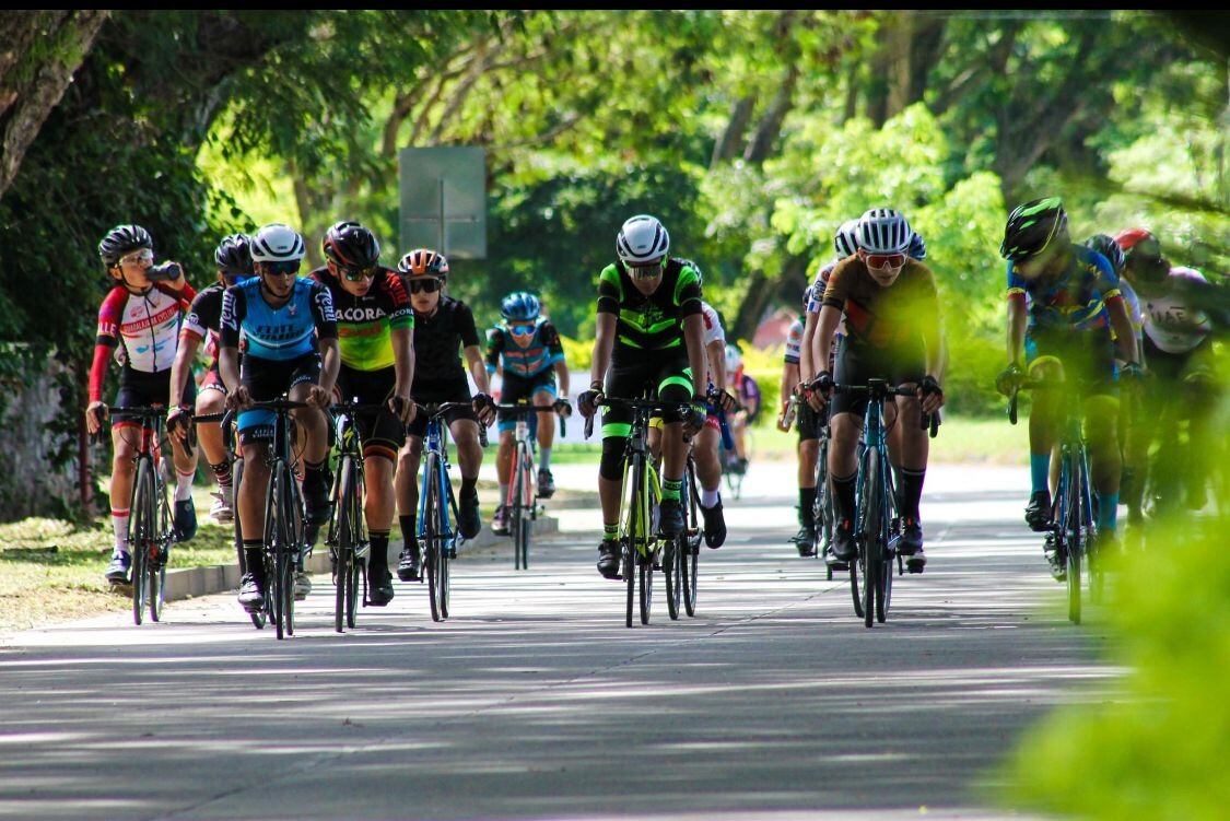 FOTO - MICRO VUELTA INTERNACIONAL AL VALLE