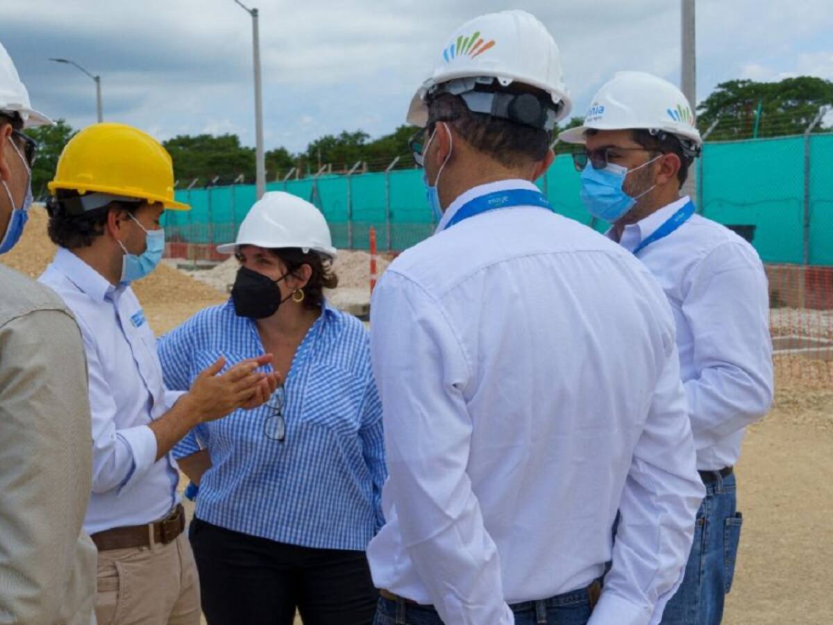 Ministro de Minas visitó obra de la subestación Manzanillo en Cartagena