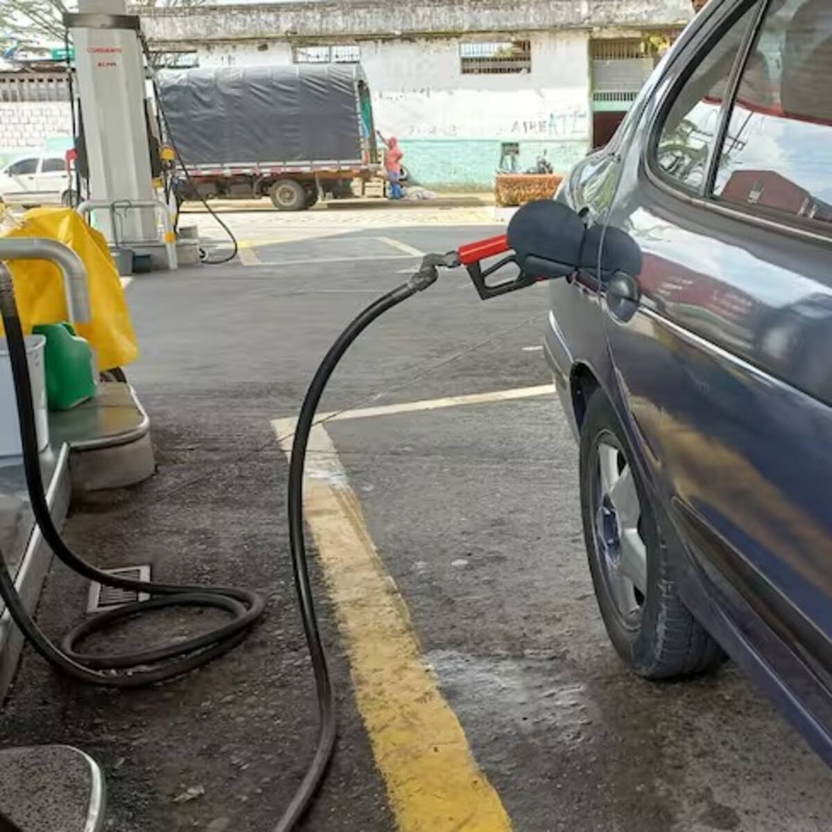 Si gobierno no reversa aumento en precio de gasolina, habrá alzas en tarifas del transporte:Asotrans