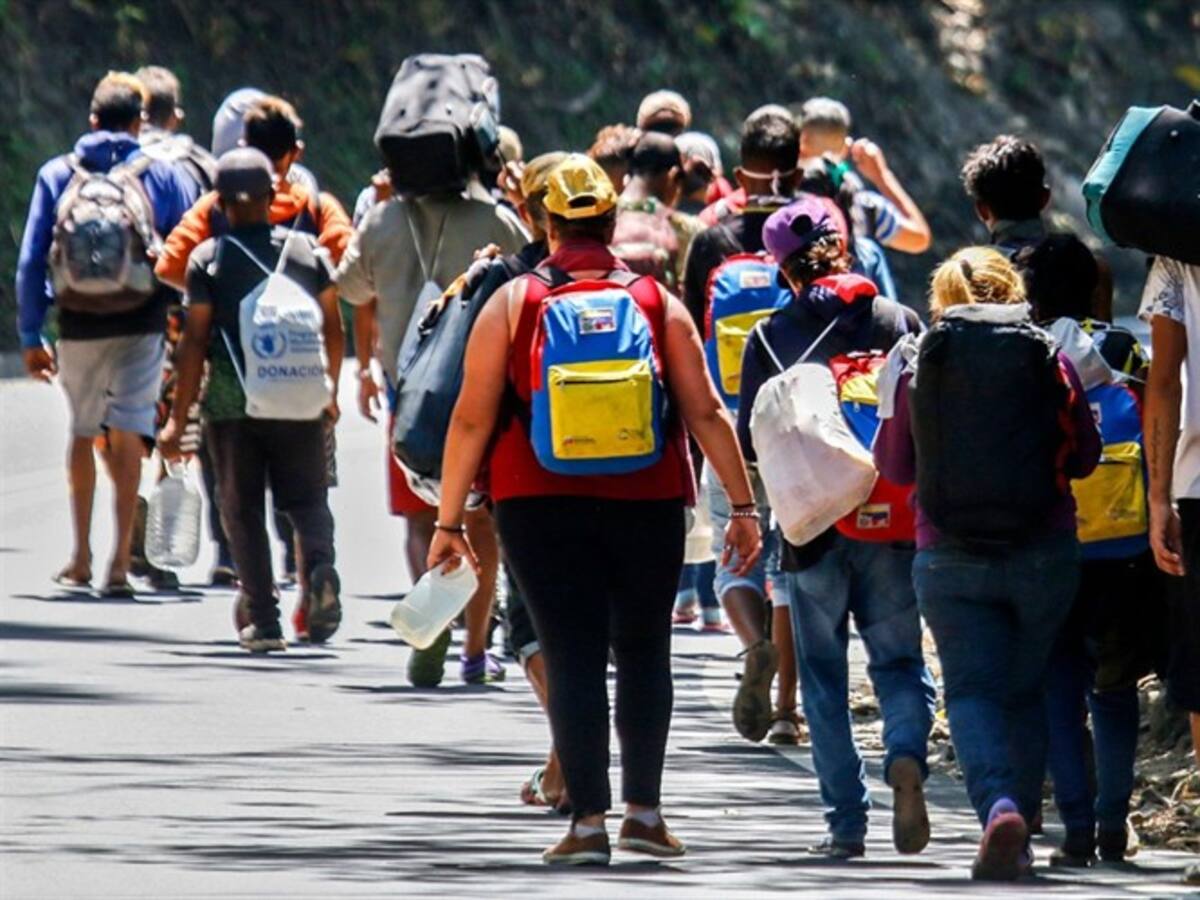 ¿Migrantes se vacunarán en Colombia? Las dudas más frecuentes sobre la regularización