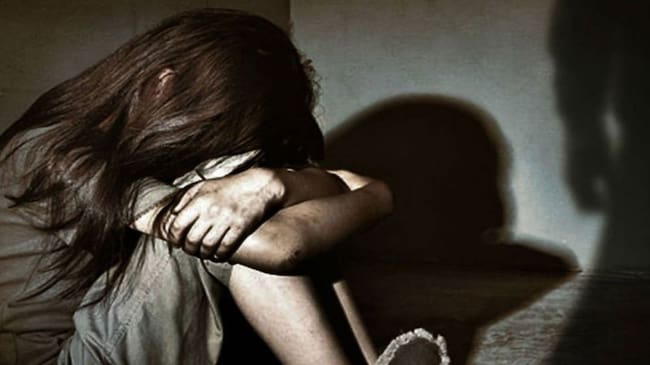 La víctima, sería una menor de tan solo cinco años de edad.