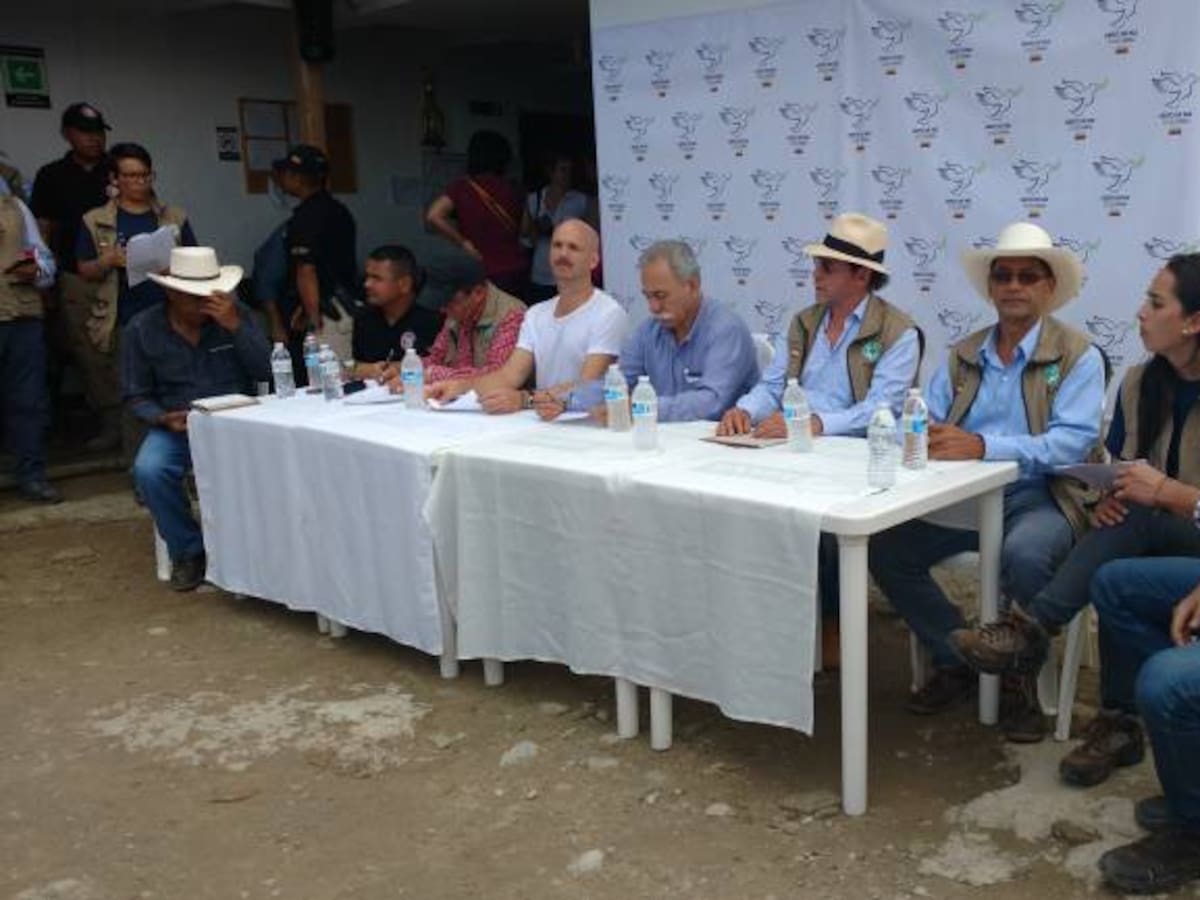 Gobierno y Farc acuerda prolongar el desminado en Orejón, Antioquia
