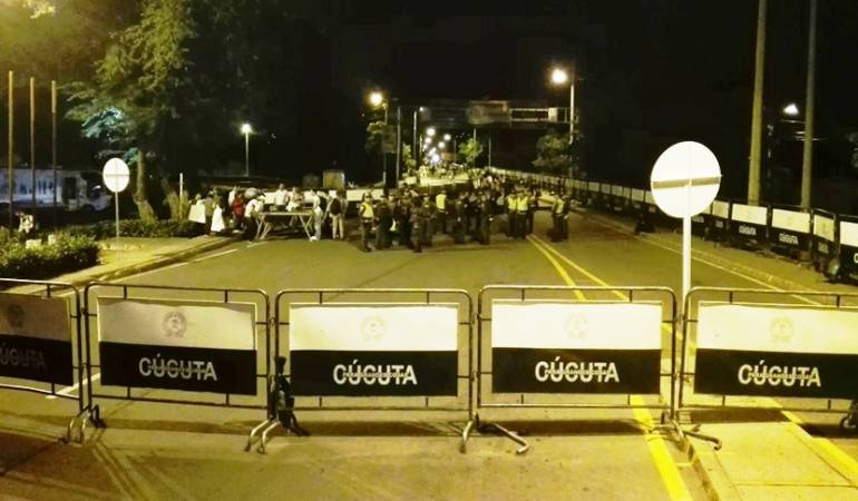 Colombia cerrara su frontera con Venezuela por la realización del plebiscito