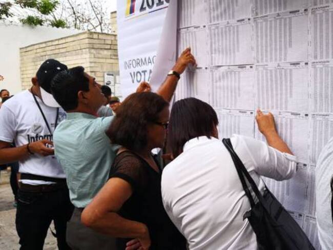 [Fotos] Largas filas en puestos de votación de Barranquilla