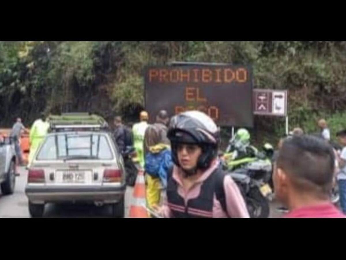 Video: pese a las advertencias buses transitan en zona de derrumbe vía a Barrancabermeja