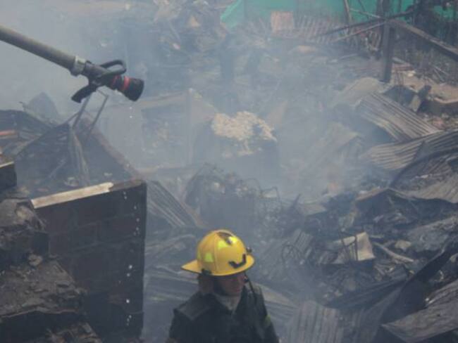 Incendio en 42 viviendas de Calarcá, Quindío, dejó 200 damnificados
