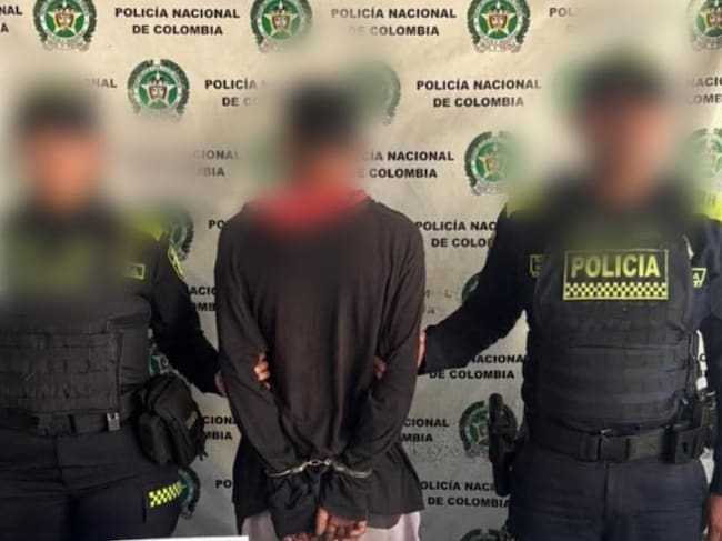 El presunto expendedor fue sorprendido por la Policía en el barrio Las Margaritas. Tiene ocho anotaciones judiciales por delitos relacionados con drogas