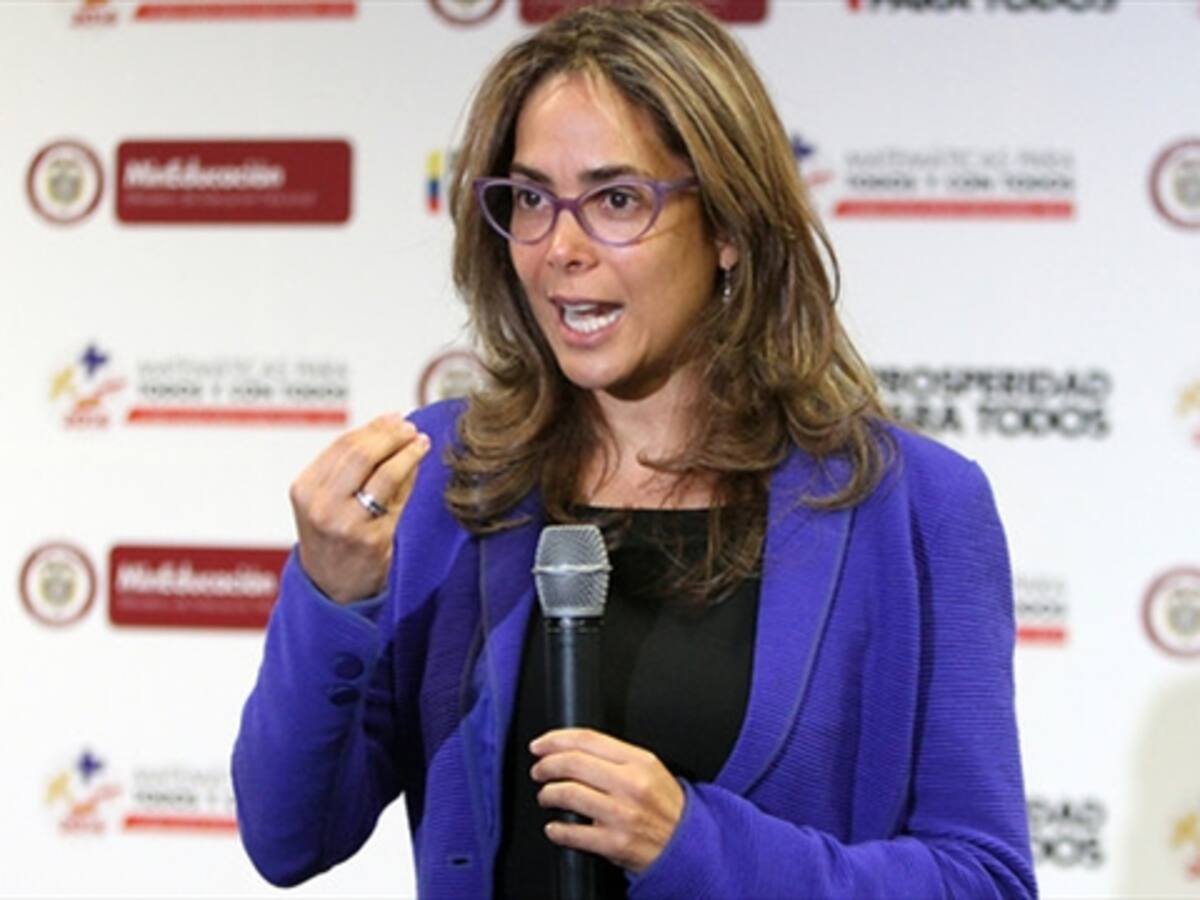 Gina Parody destaca compromiso de universidades con los jóvenes becados