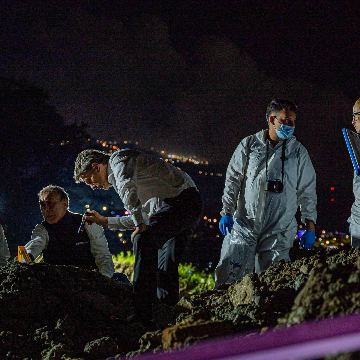Hallan segundo grupo de restos humanos en La Escombrera