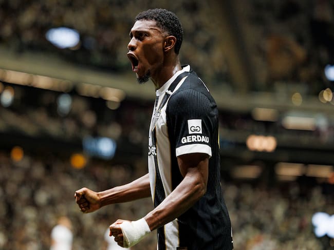 BELO HORIZONTE, BRAZIL - APRIL 23: Mateo Cassierra of Atlético Mineiro celebrates his goal during the Copa Do Brasil 2026 match between Atlético Mineiro and Ceará at Estádio do Mineirão on April 23, 2026 in Belo Horizonte, Brazil. (Photo by Daniel Castelo Branco/Eurasia Sport Images/Getty Images)