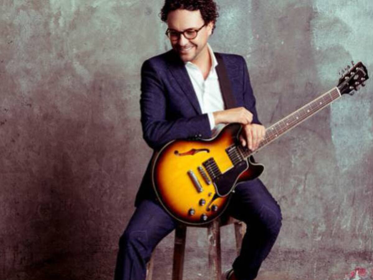 Andrés Cepeda saluda a Caracol Radio en sus 70 años