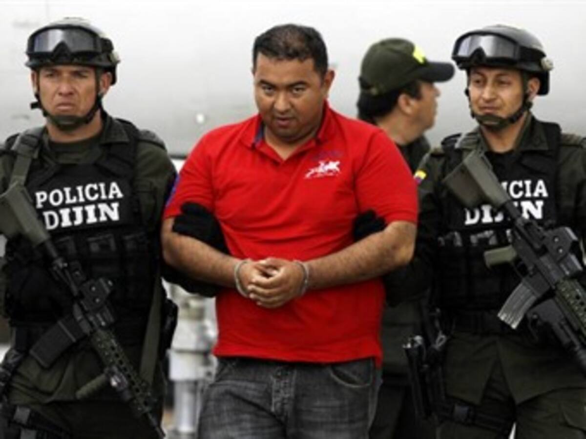 Hijo de La Gata pide revocar su destitución